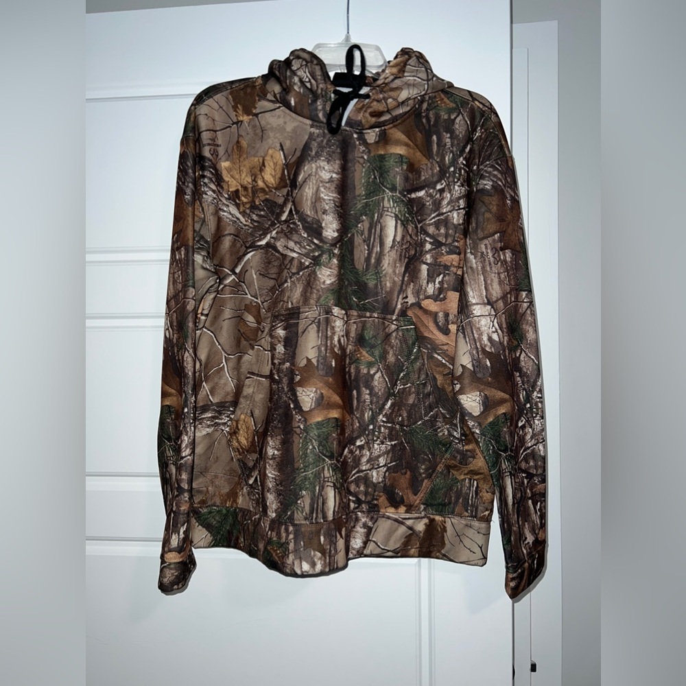 Camp Men’s Medium hoodie